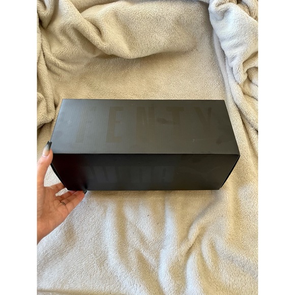 Fenty Puma Fur Slides - Picture 4 of 10